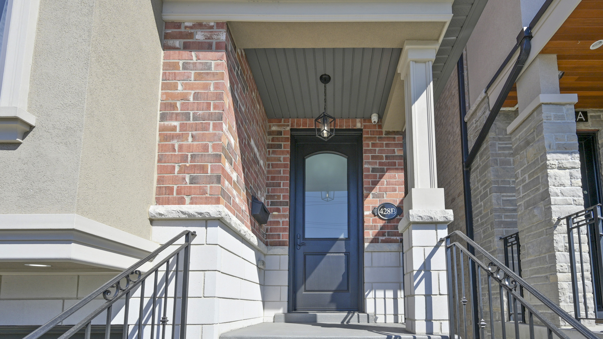 428B Valermo Drive - Entrance