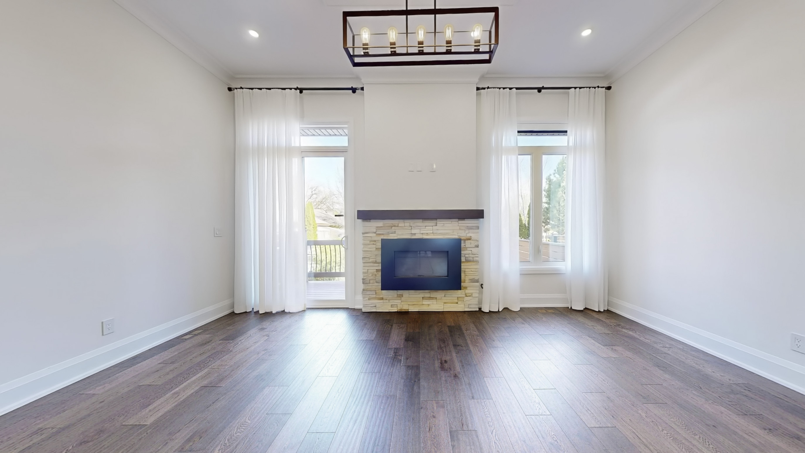 428B Valermo Drive - Main Open Concept Dining Living with Walk-Out to Deck