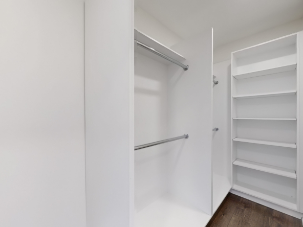 428B Valermo Drive - Walk-In Closet in Primary Bedroom