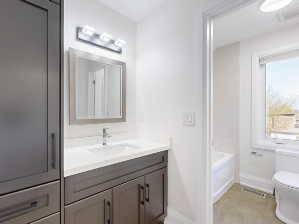 428B Valermo Drive - 2nd Bathroom on Upper Level