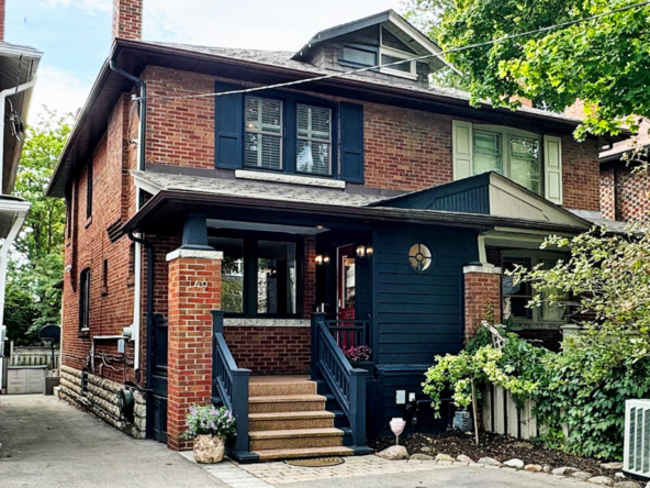 149 Castlefield Ave Toronto | A7RE