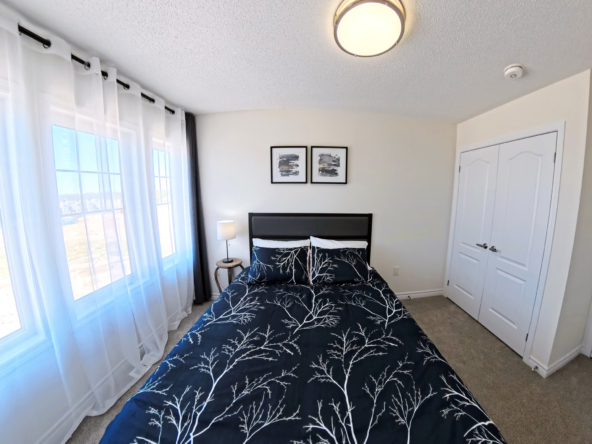 27 Sama Way Wasaga Beach - 3rd Bedroom Overlooking Future Park